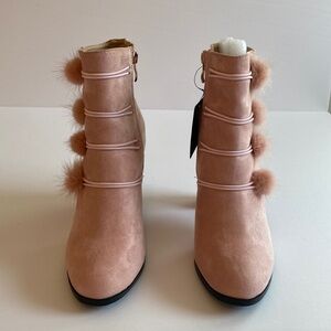 Sofree pink booties size 39